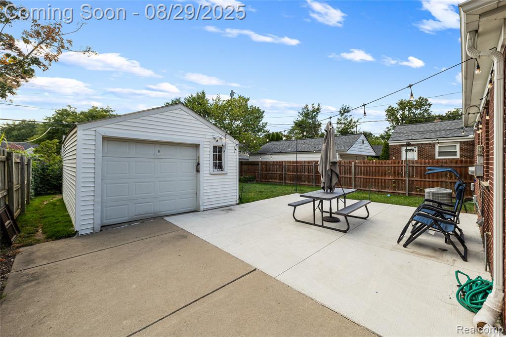 712 S Minerva Avenue