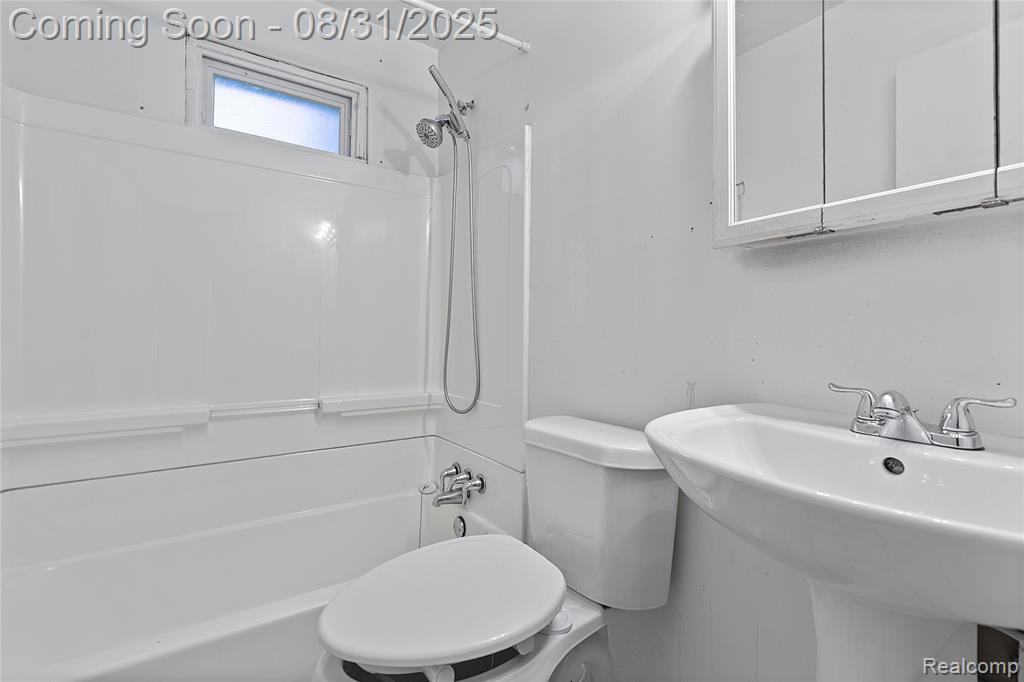 375 E Sheffield Avenue