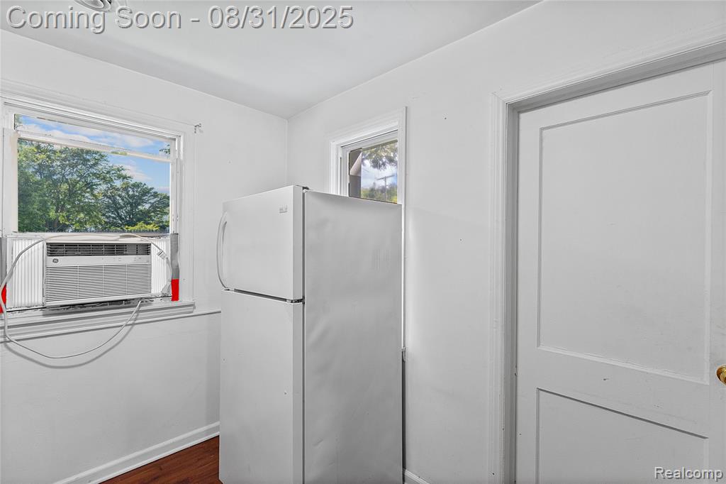 375 E Sheffield Avenue