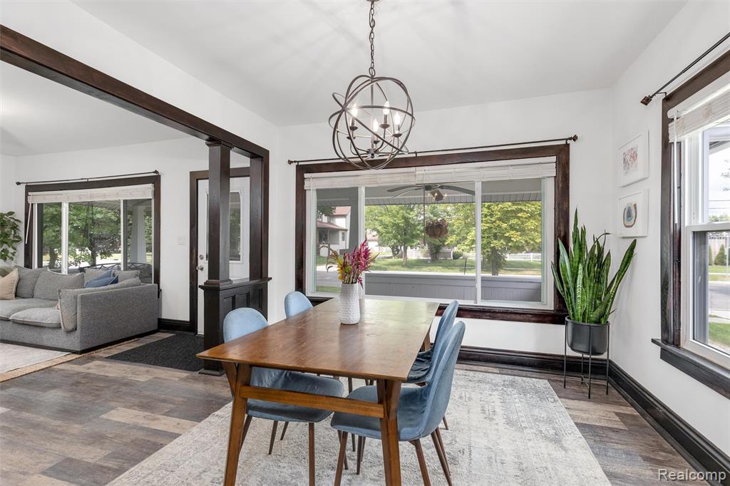 709 E Grand River Avenue