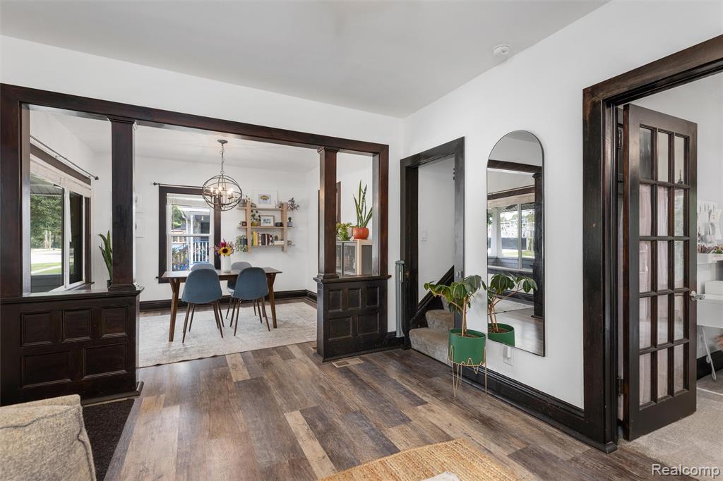 709 E Grand River Avenue