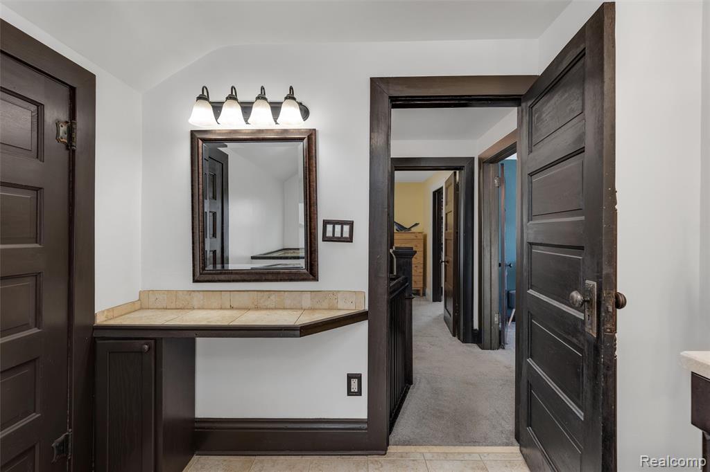 709 E Grand River Avenue