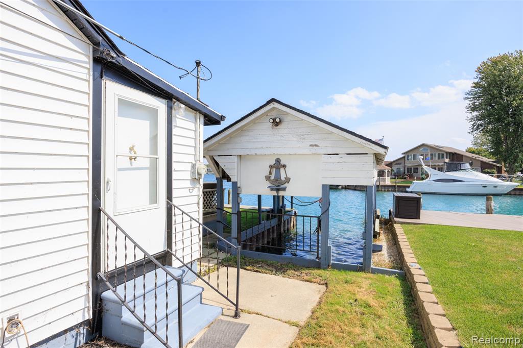 8893 Anchor Bay Drive