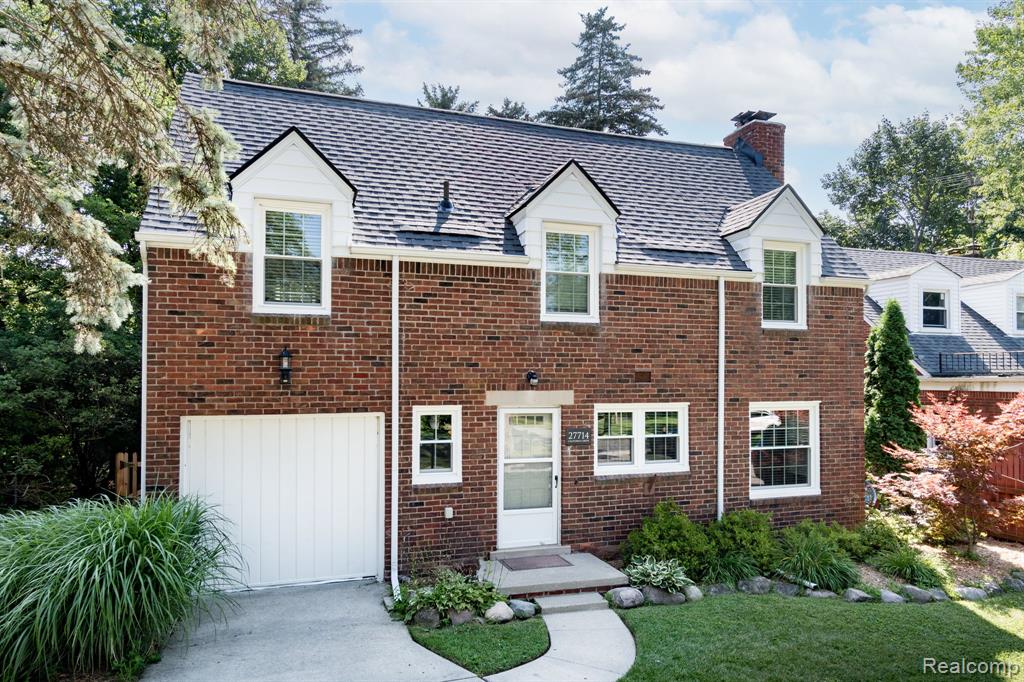 27714 California Drive