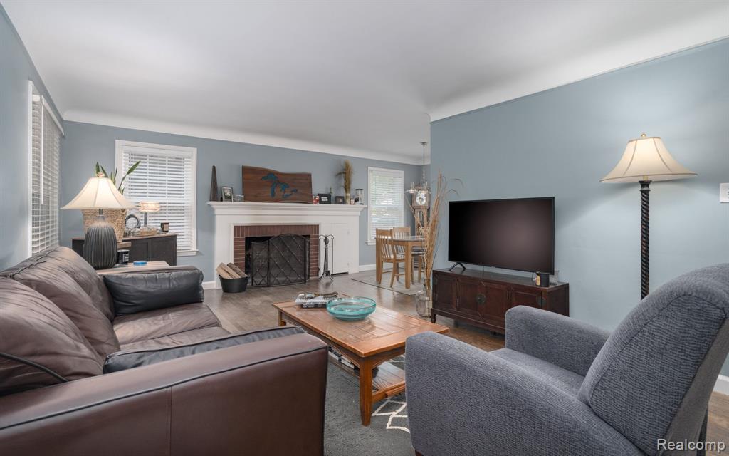 27714 California Drive