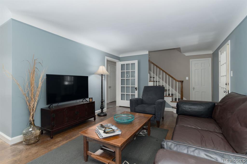 27714 California Drive