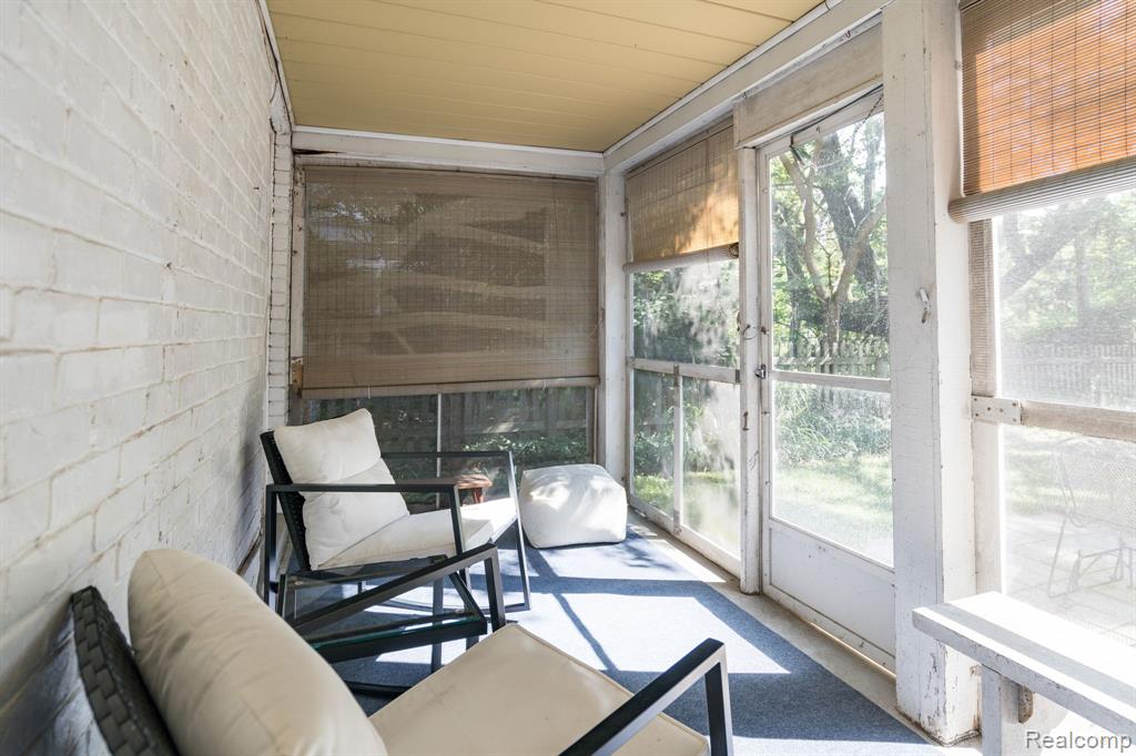 27714 California Drive