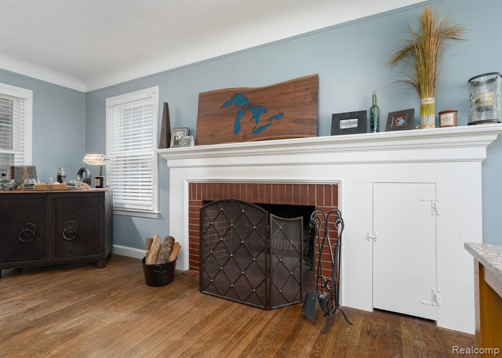 27714 California Drive