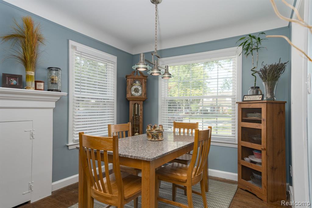 27714 California Drive