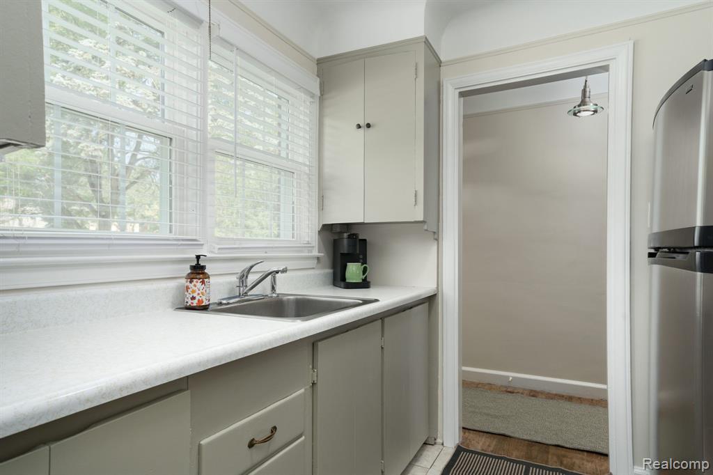 27714 California Drive