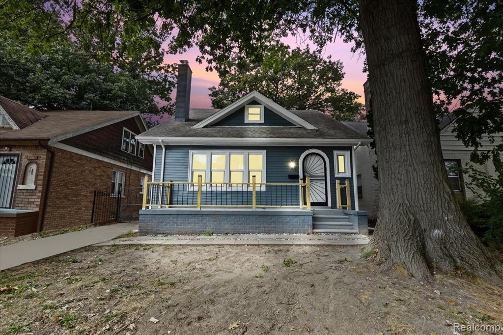 5307 Three Mile Drive