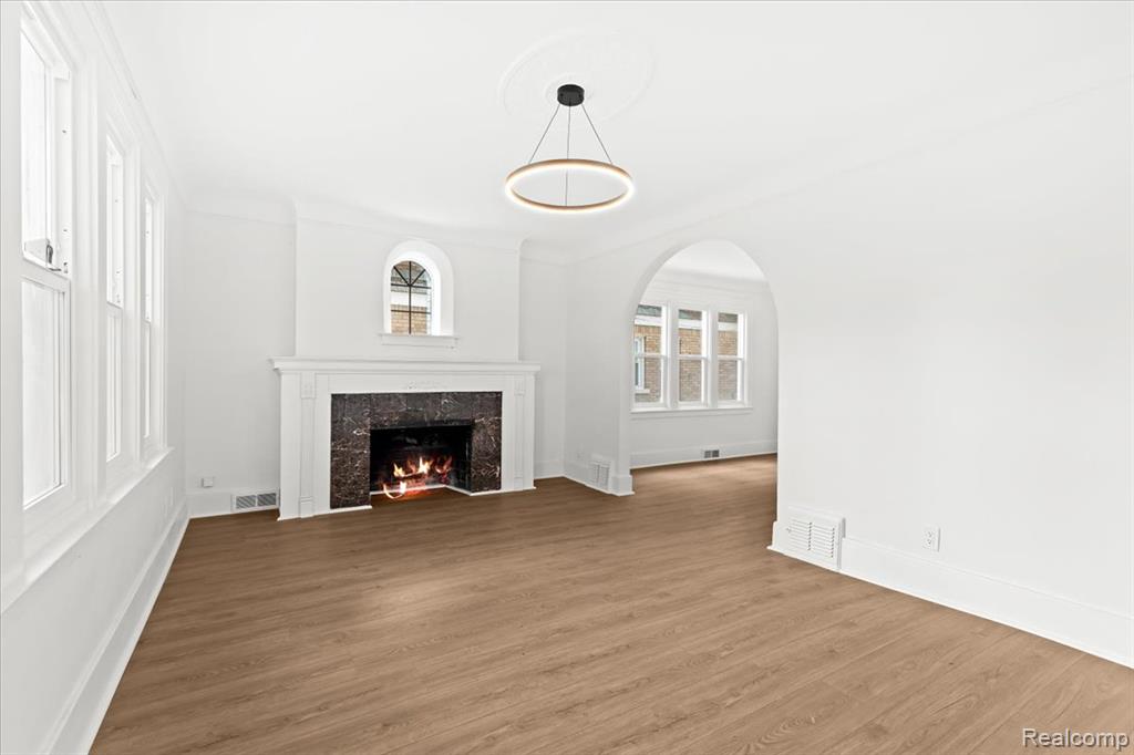 5307 Three Mile Drive