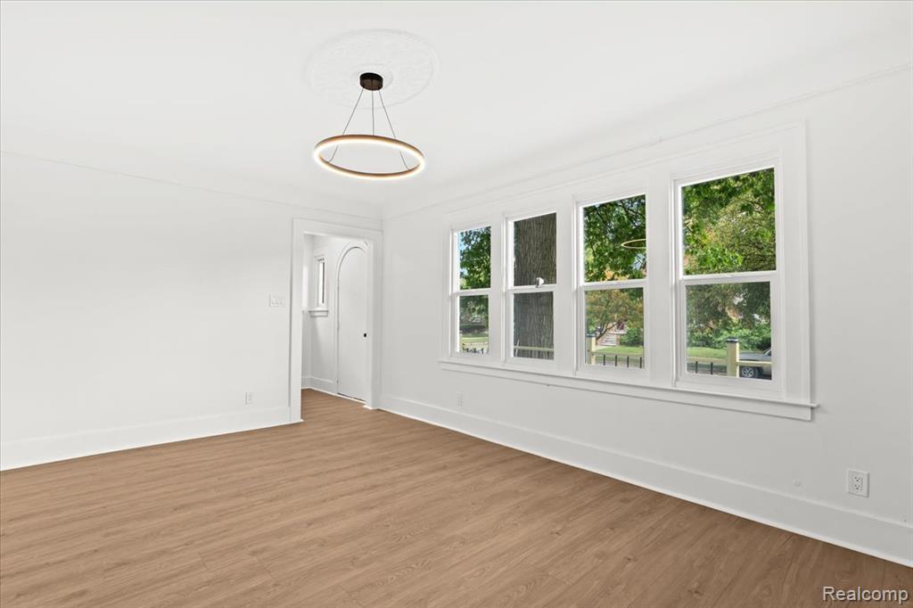 5307 Three Mile Drive