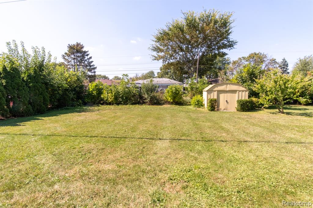 27207 Huntington Drive