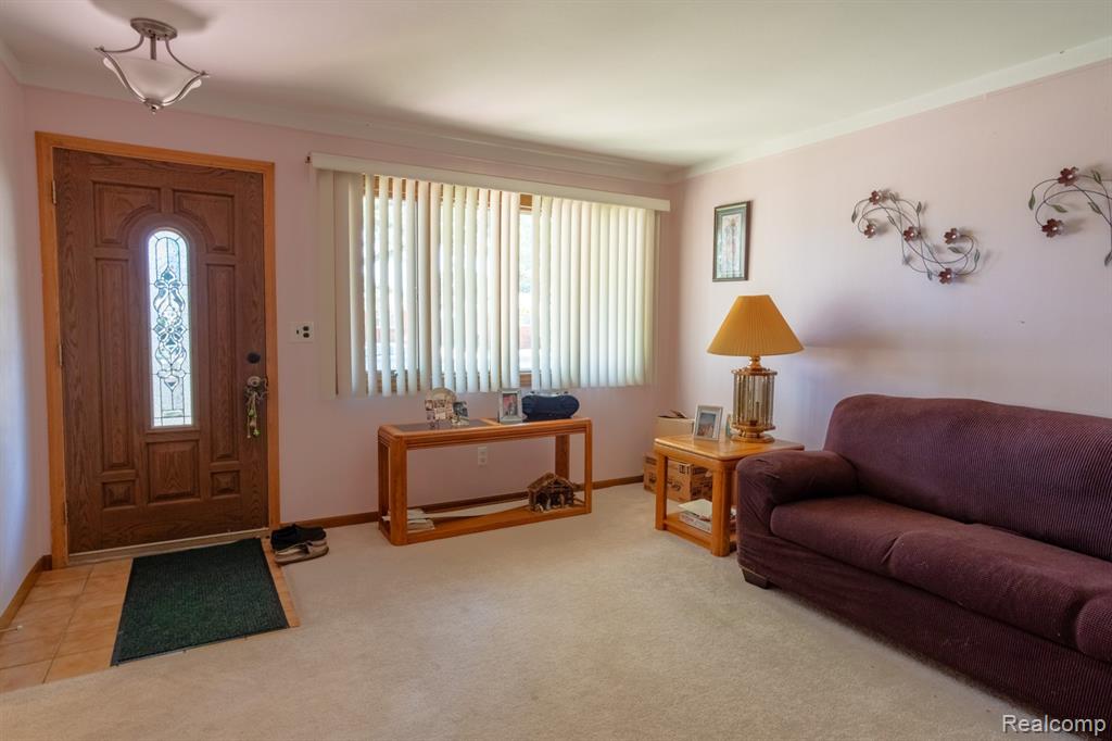 27207 Huntington Drive