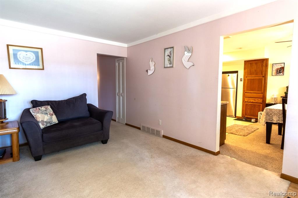 27207 Huntington Drive