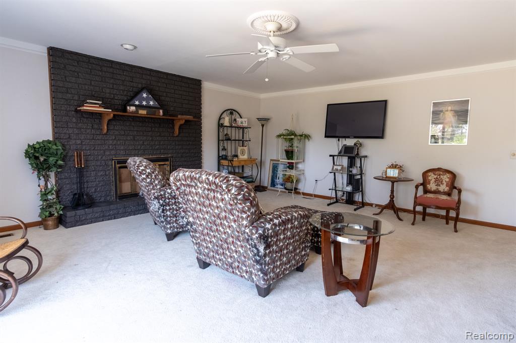 27207 Huntington Drive