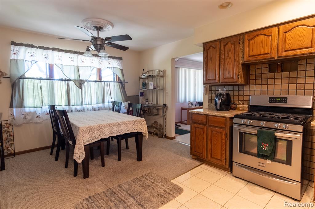 27207 Huntington Drive