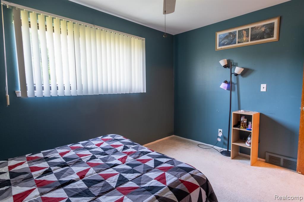 27207 Huntington Drive