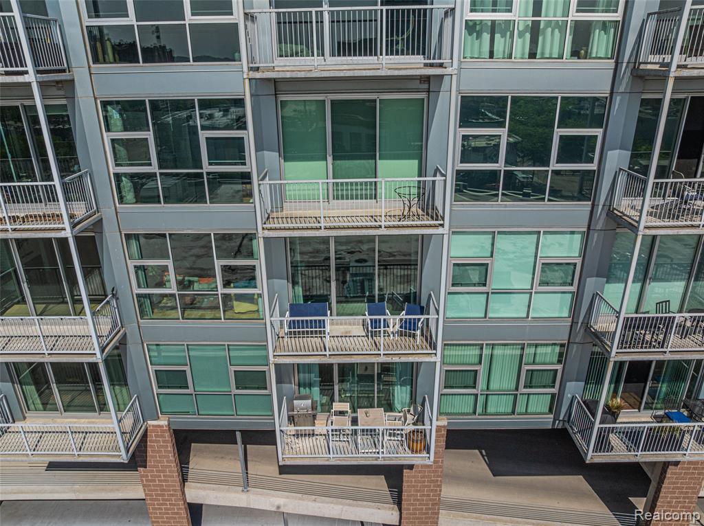 100 W 5th Street # 504