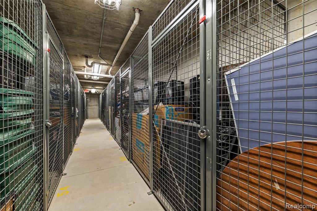 100 W 5th Street # 504