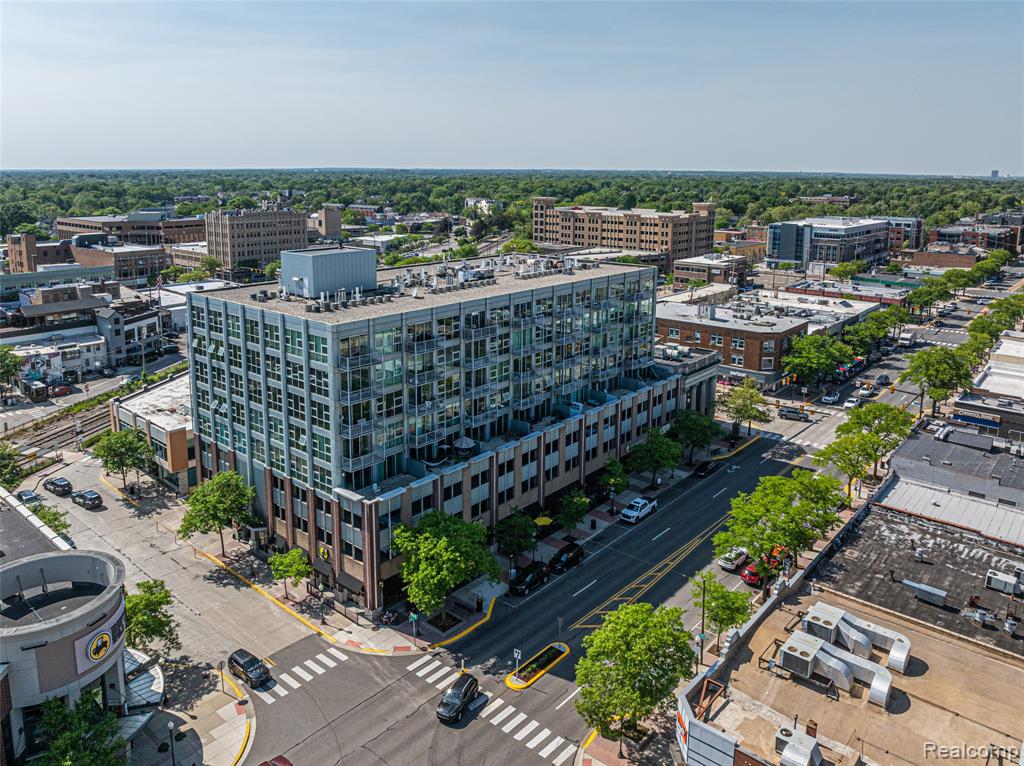 100 W 5th Street # 504