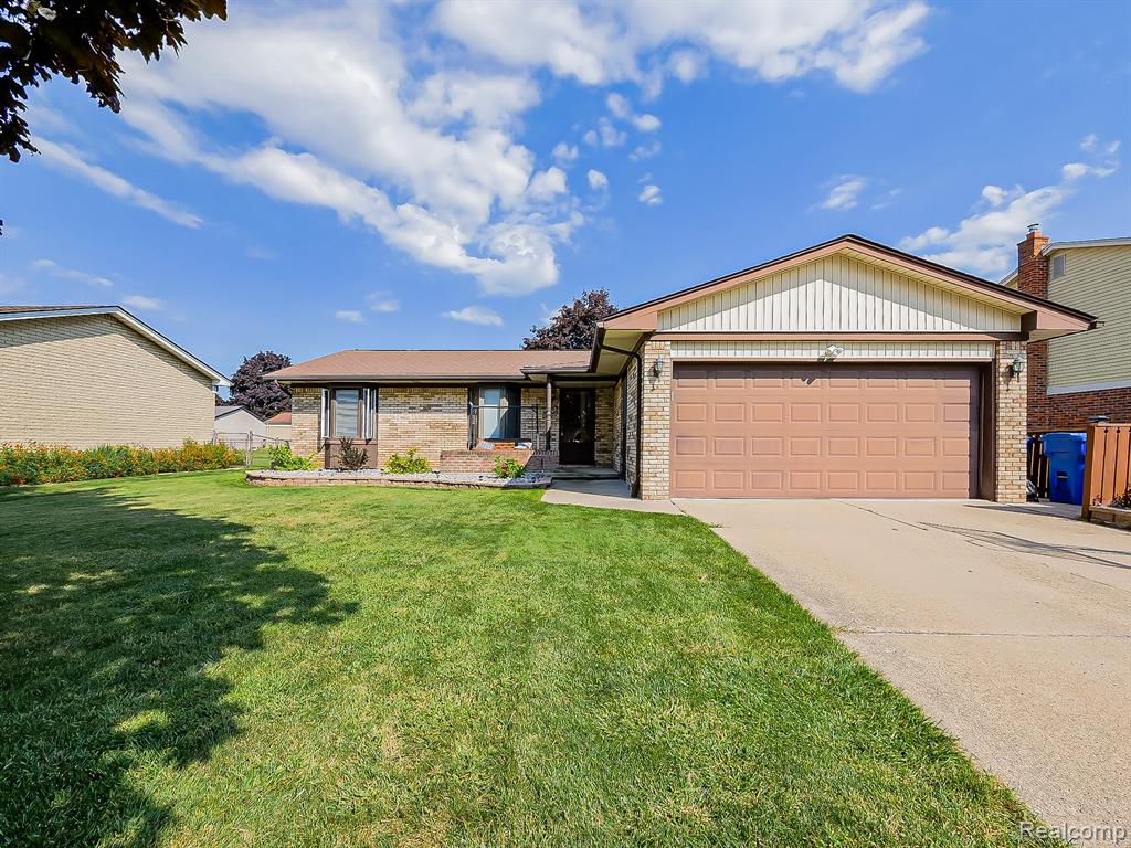 29202 W Nottingham Circle