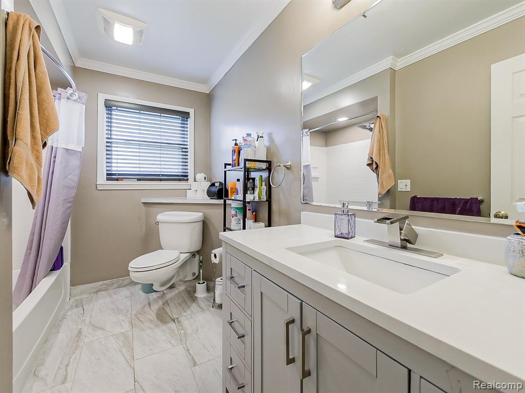 29202 W Nottingham Circle