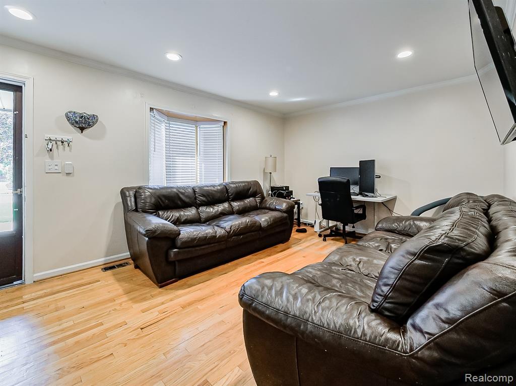 29202 W Nottingham Circle