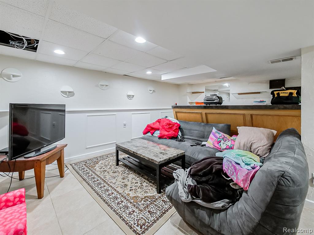 29202 W Nottingham Circle