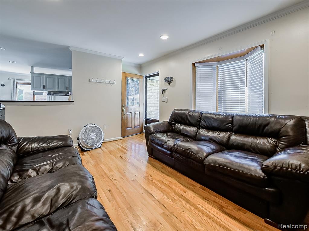 29202 W Nottingham Circle