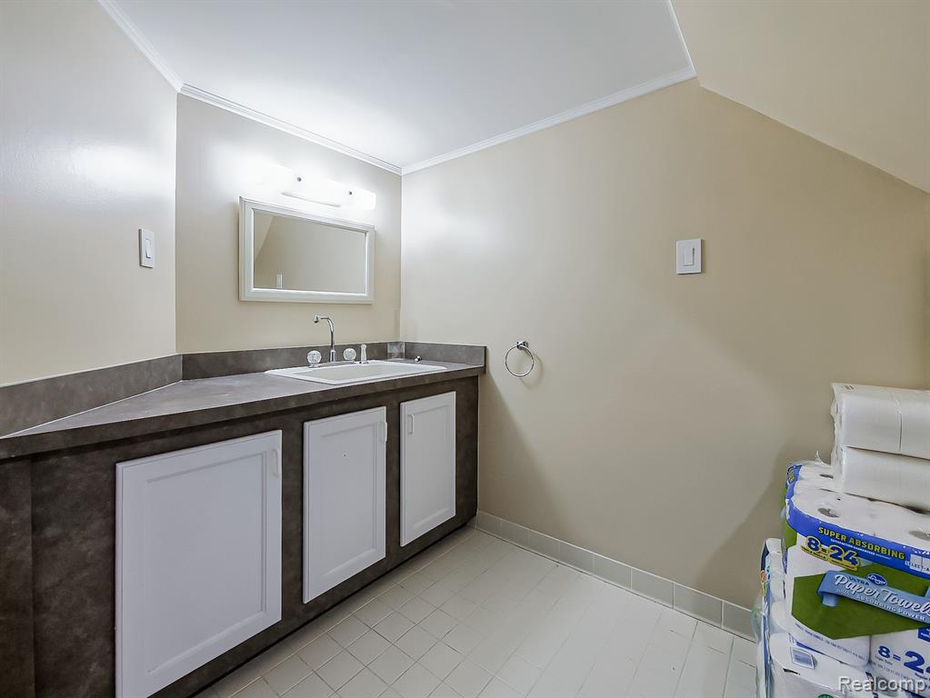 29202 W Nottingham Circle