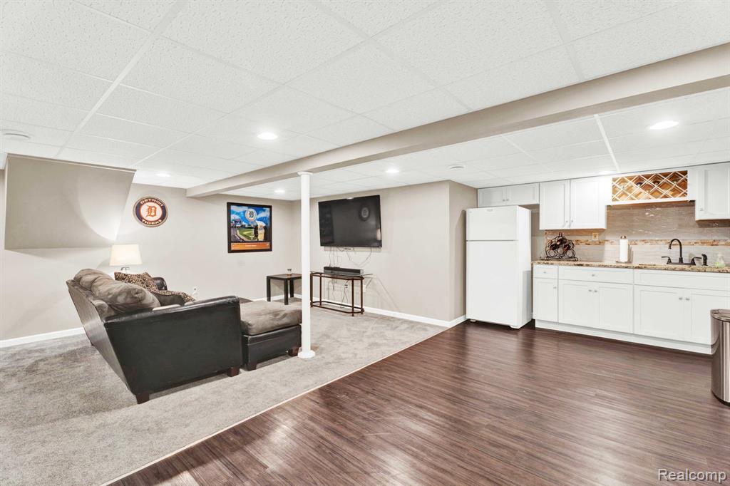 41225 Greenspire Drive