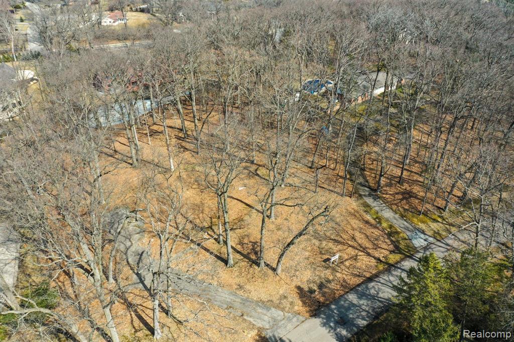 851 Highwood Drive