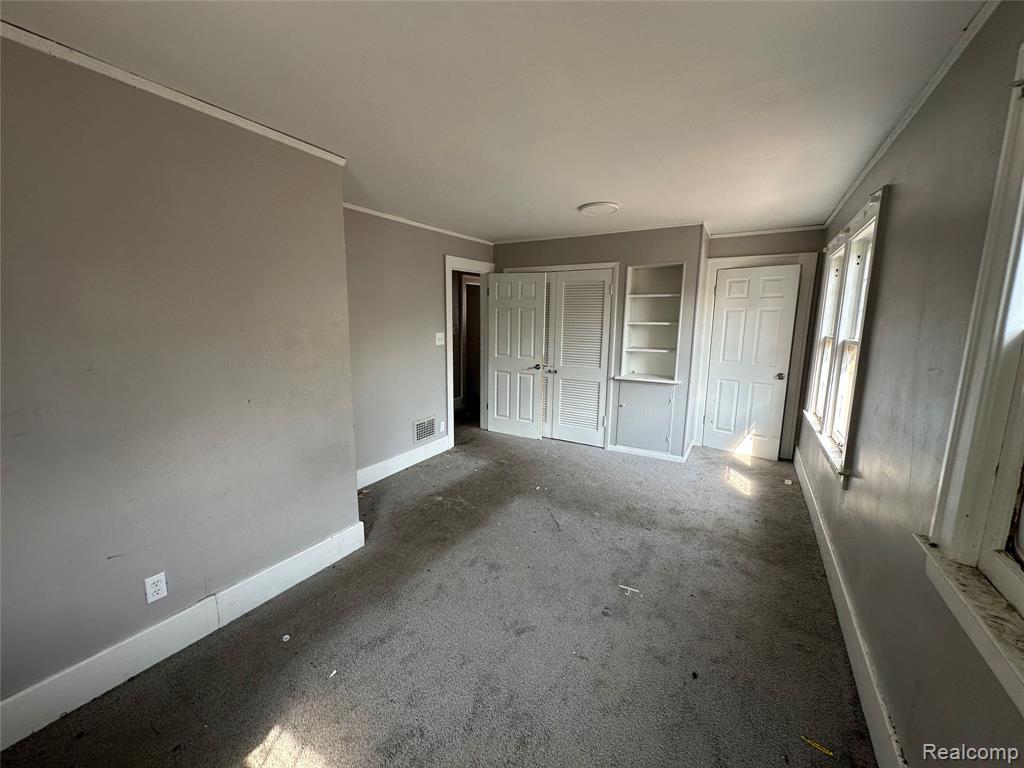 15203 Mettetal Street