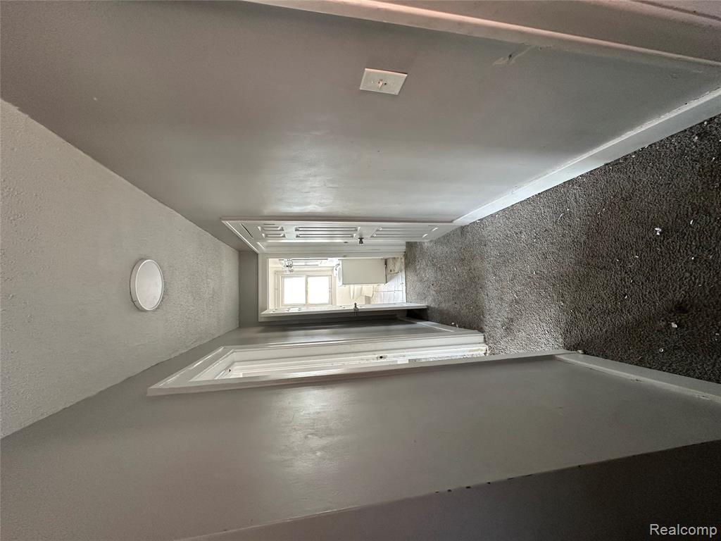 15203 Mettetal Street