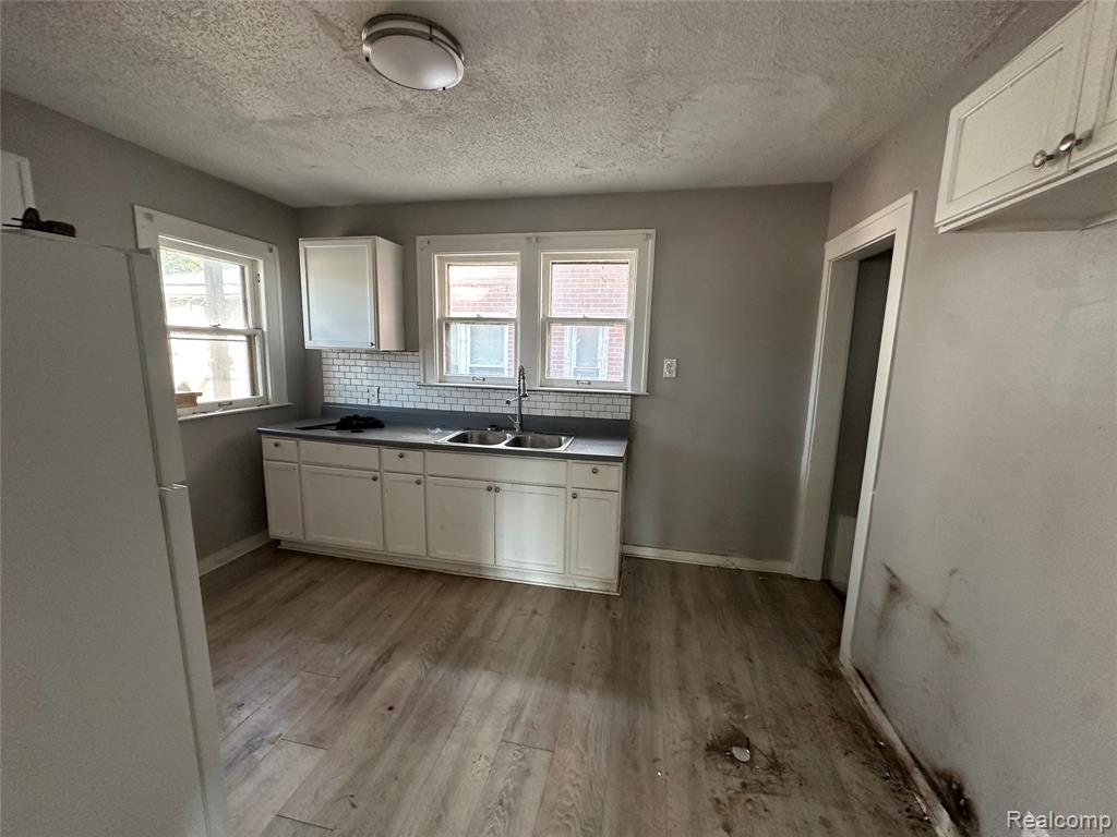 15203 Mettetal Street