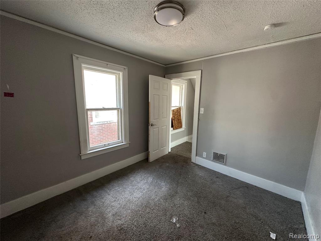 15203 Mettetal Street