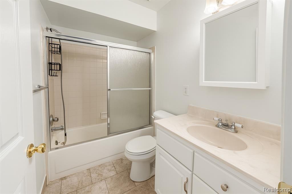 2126 Woodrow Wilson Boulevard