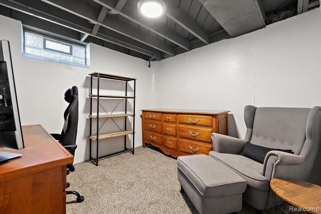 2907 N Altadena Avenue