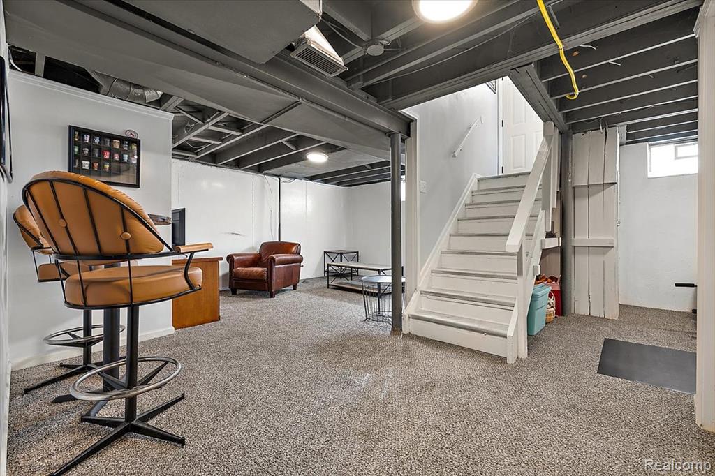 2907 N Altadena Avenue