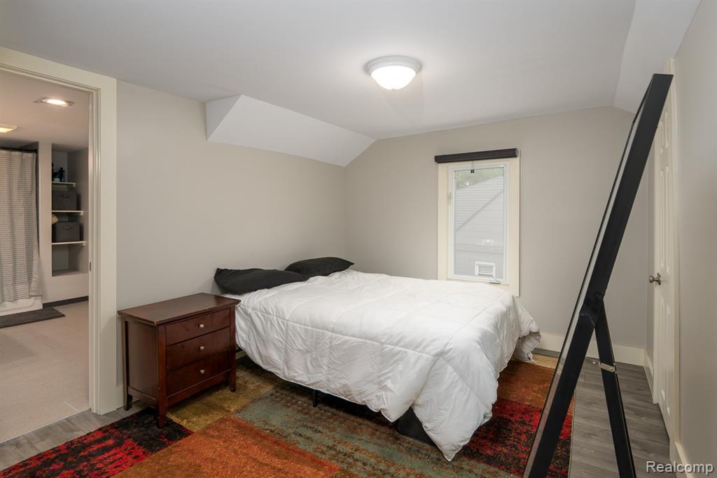 21059 Westview Avenue