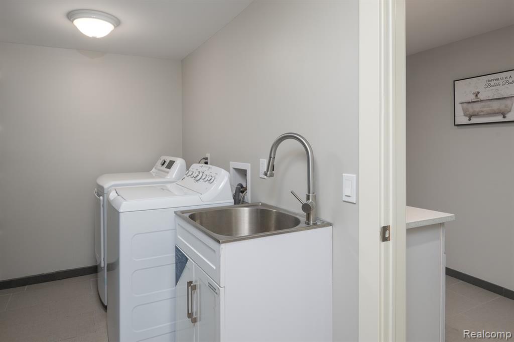 21059 Westview Avenue