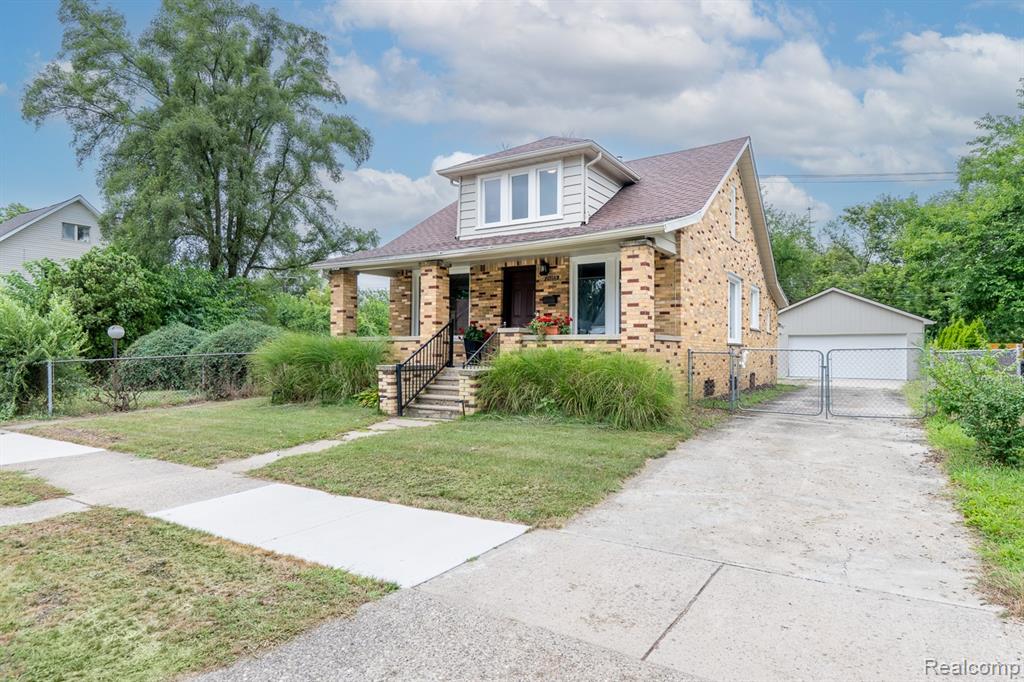 21059 Westview Avenue