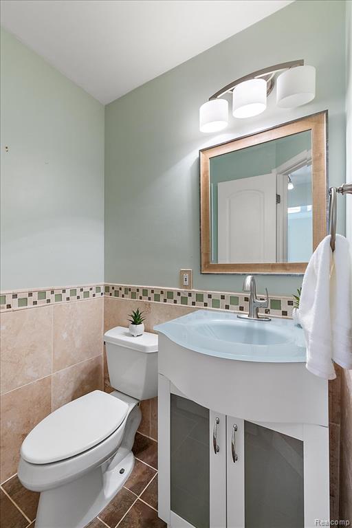 8880 Elmhurst Avenue