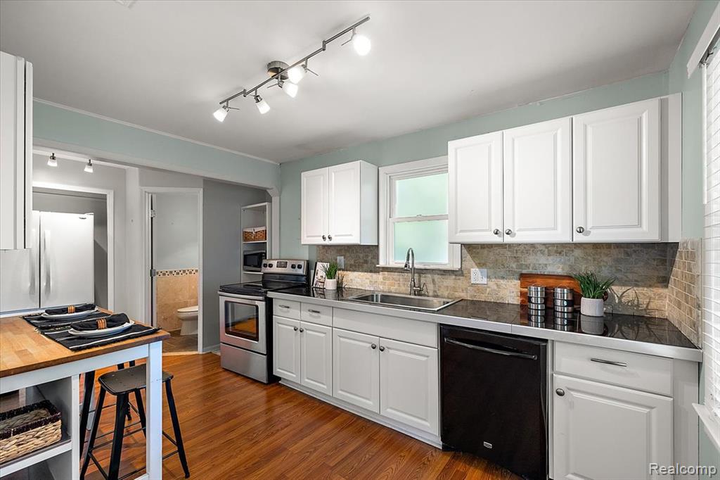 8880 Elmhurst Avenue