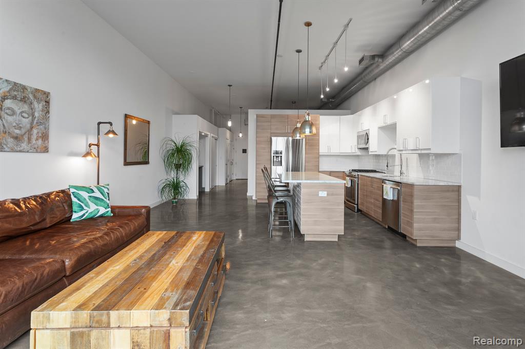 211 E 9 Mile Road # 207