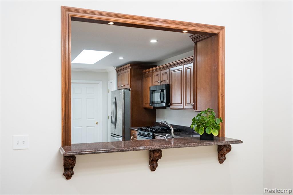 1220 Autumn Drive # 76