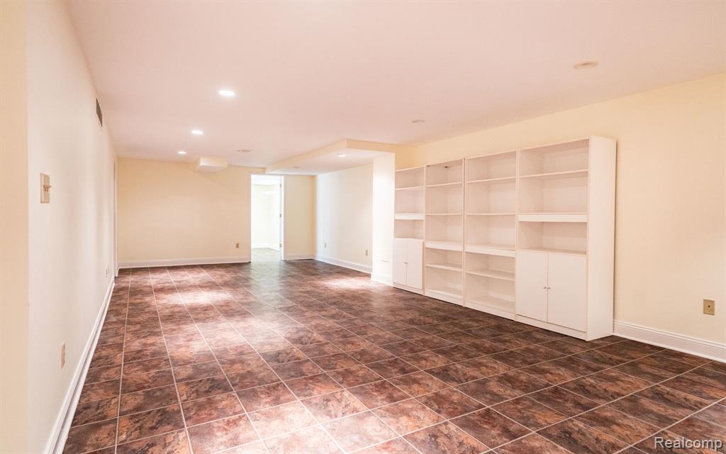 1220 Autumn Drive # 76