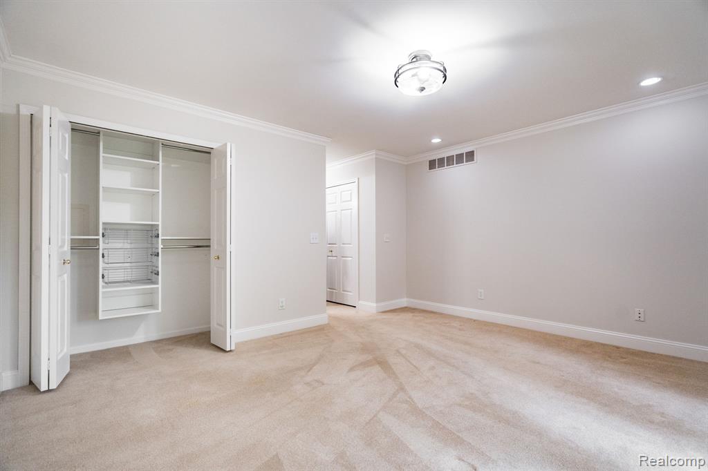 1220 Autumn Drive # 76